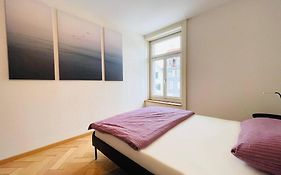 Beautiful, Bright, Large Apartment With Balcony Smarttv